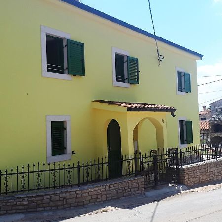 Apartment Terra Rossa Kaštelir Eksteriør billede