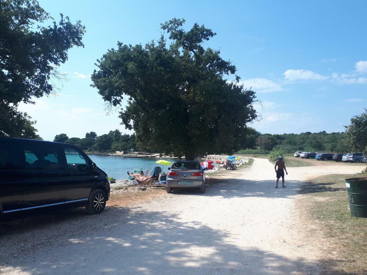 Apartment Terra Rossa Kaštelir Eksteriør billede