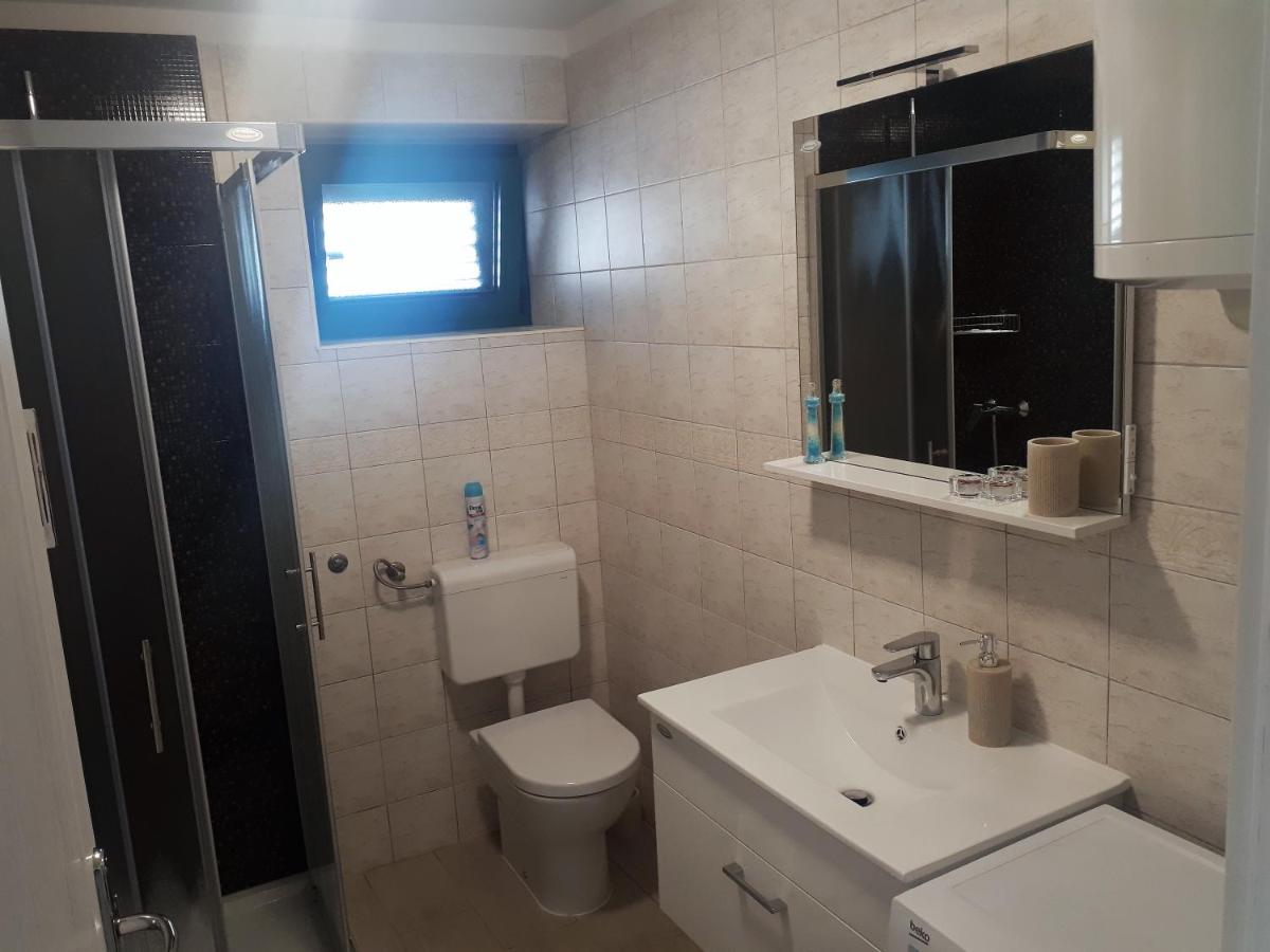 Apartment Terra Rossa Kaštelir Eksteriør billede
