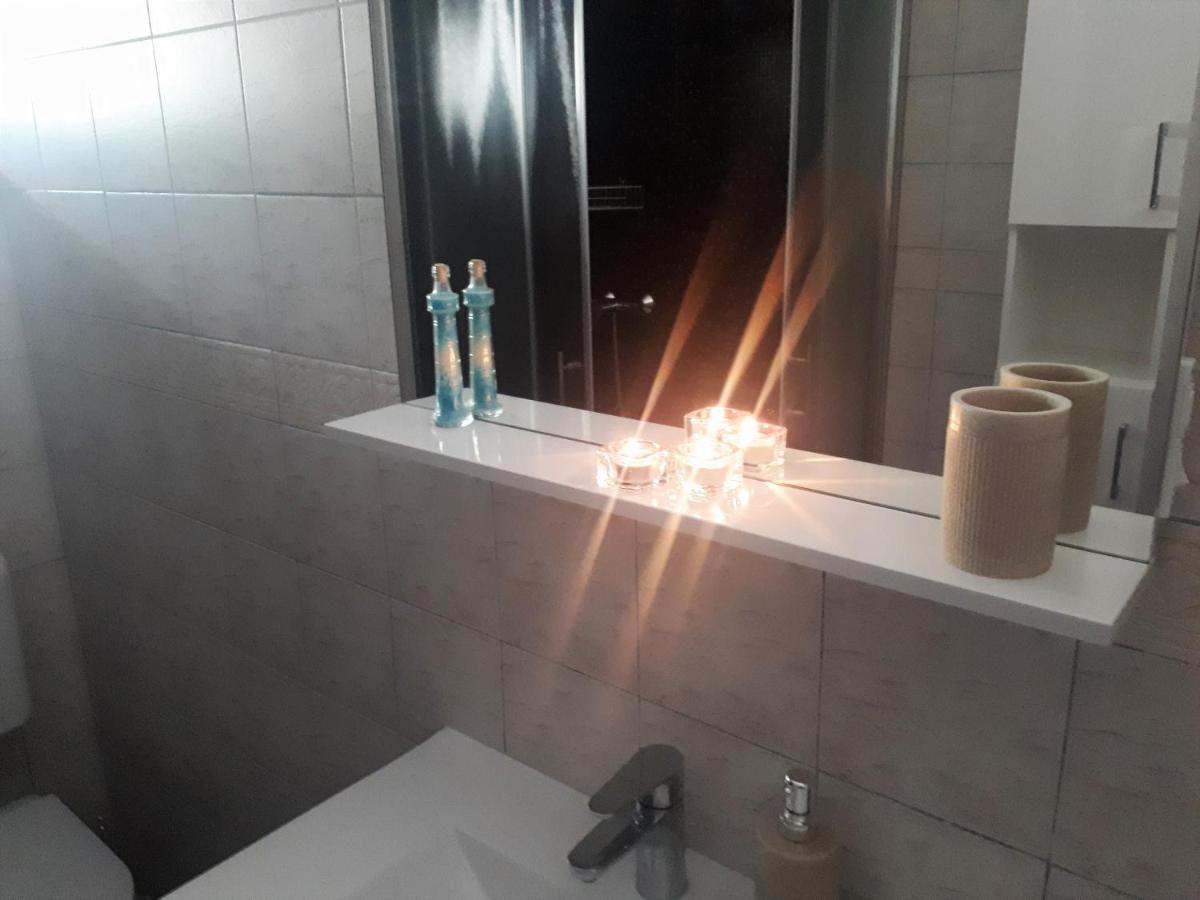 Apartment Terra Rossa Kaštelir Eksteriør billede