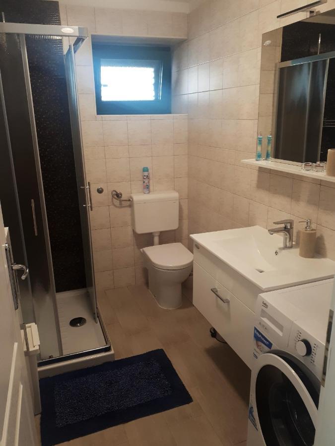 Apartment Terra Rossa Kaštelir Eksteriør billede