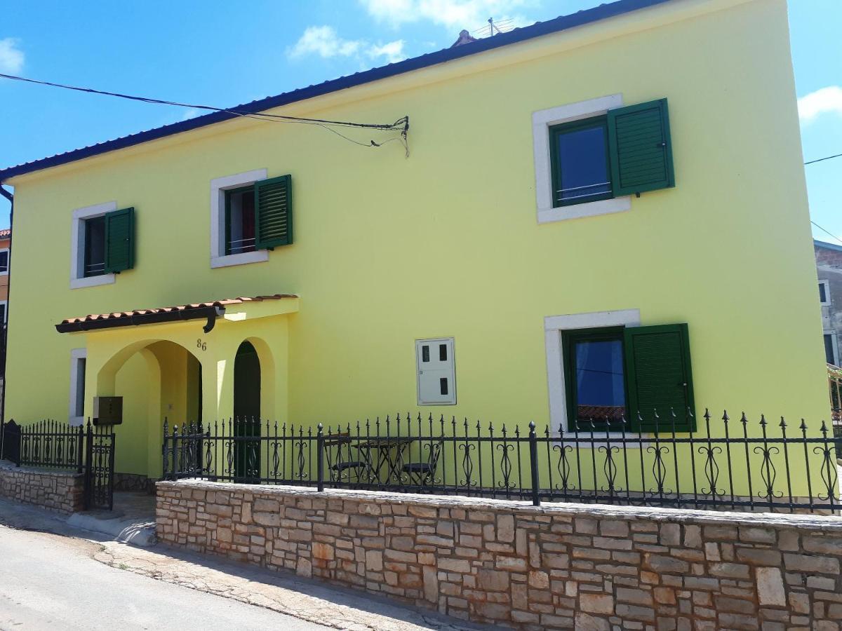 Apartment Terra Rossa Kaštelir Eksteriør billede