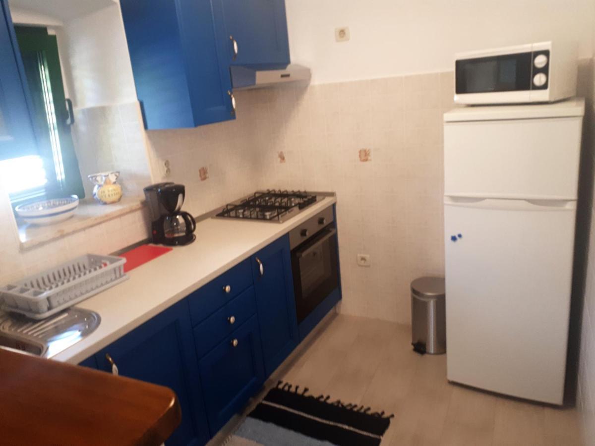 Apartment Terra Rossa Kaštelir Eksteriør billede