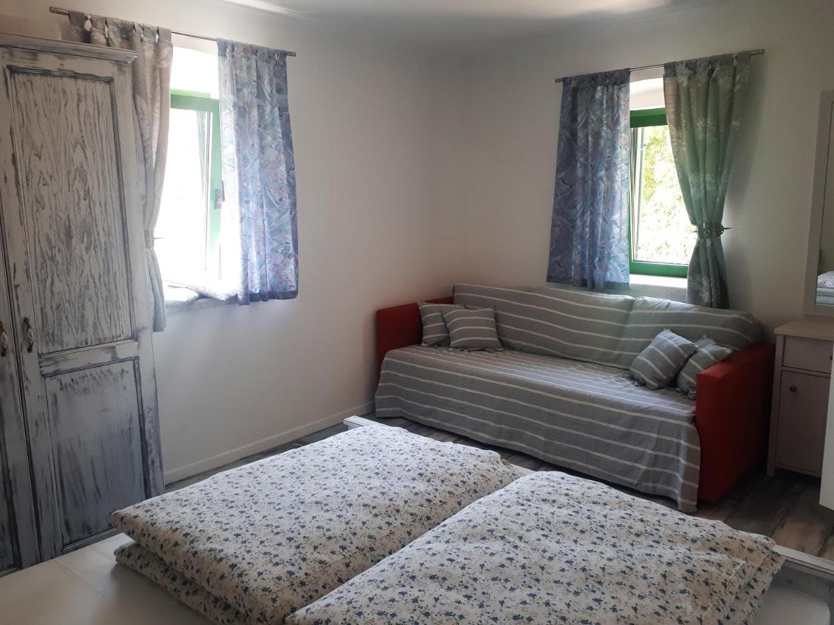 Apartment Terra Rossa Kaštelir Eksteriør billede