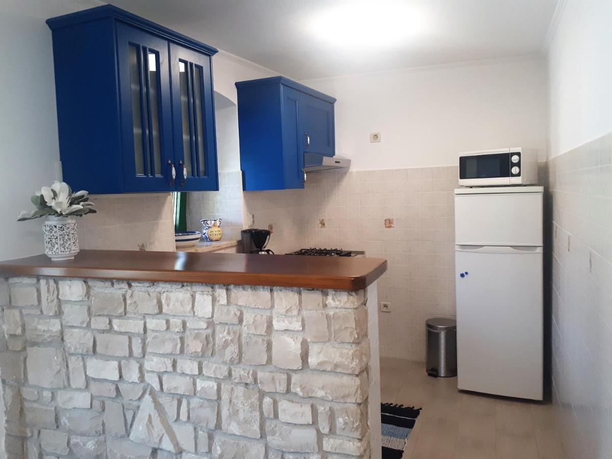 Apartment Terra Rossa Kaštelir Eksteriør billede