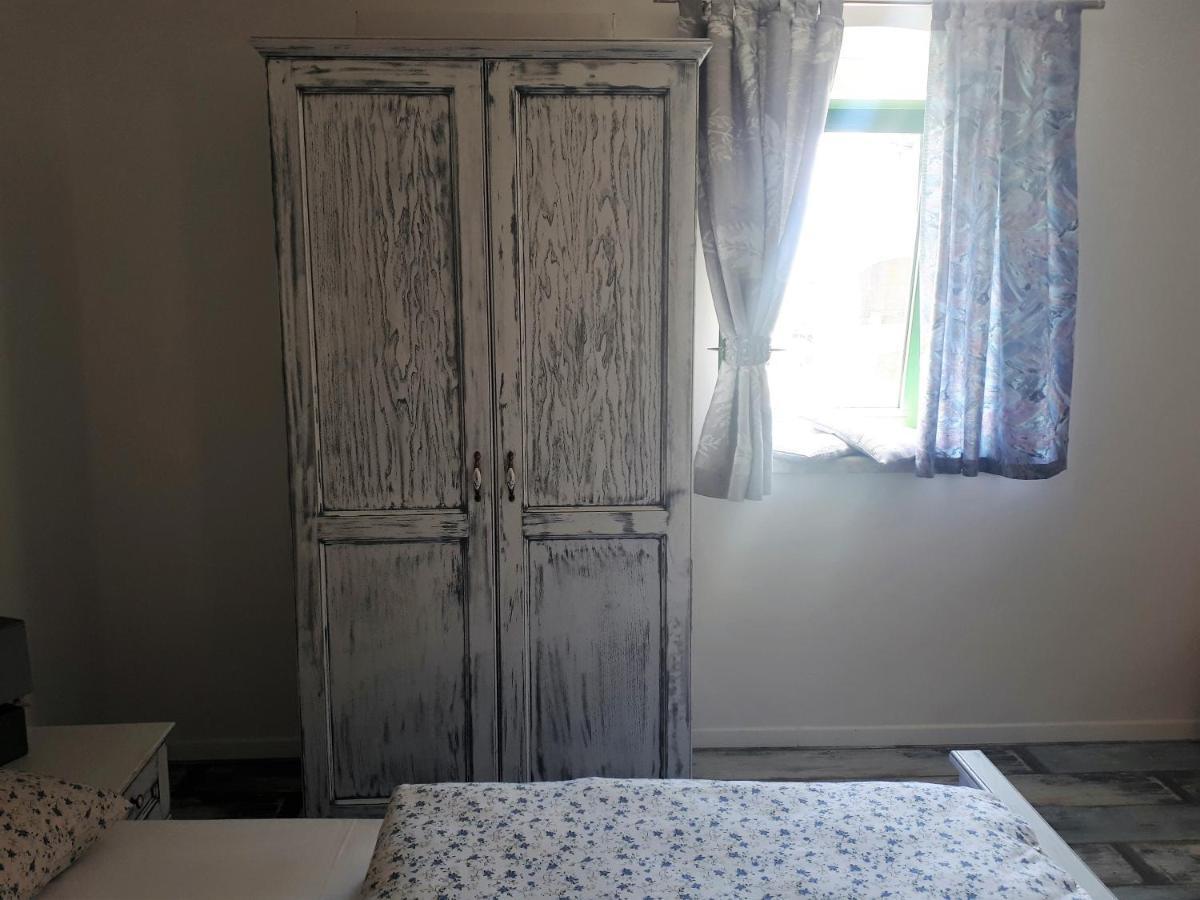 Apartment Terra Rossa Kaštelir Eksteriør billede